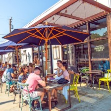 Al fresco dining at Bardonna on Montana Avenue in Santa Monica, California