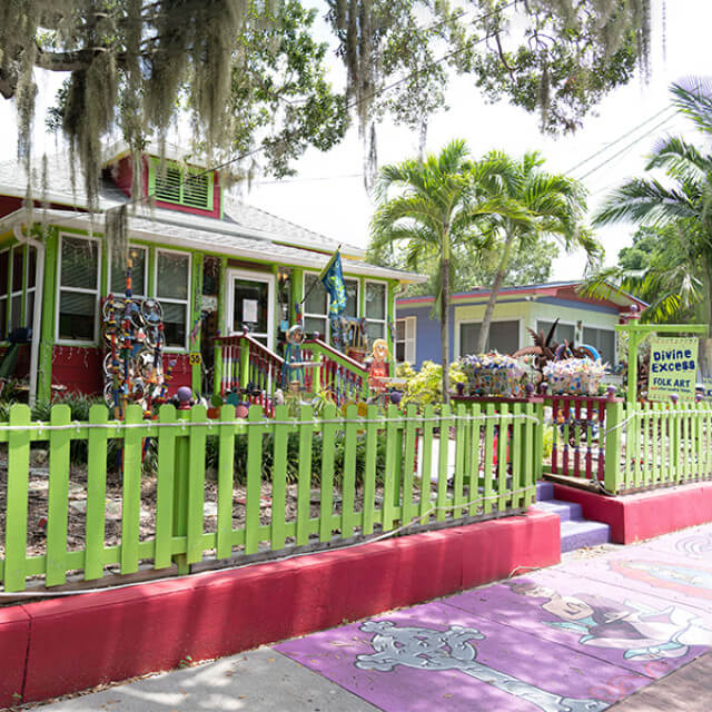 Artisan shops at Village of the Arts in Bradenton, Florida