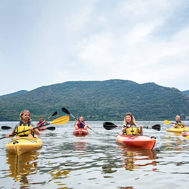 Kayaking the Hudson River in Orange County, New York