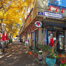 A town street in Kingston, Washington