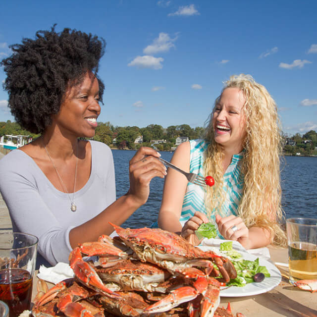 Dining on fresh-caught crabs in Annapolis, Maryland