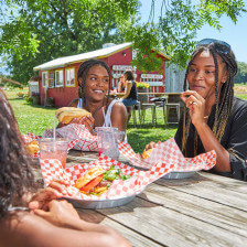 Outdoor dining at Hentze Family Farm in Eugene, Oregon