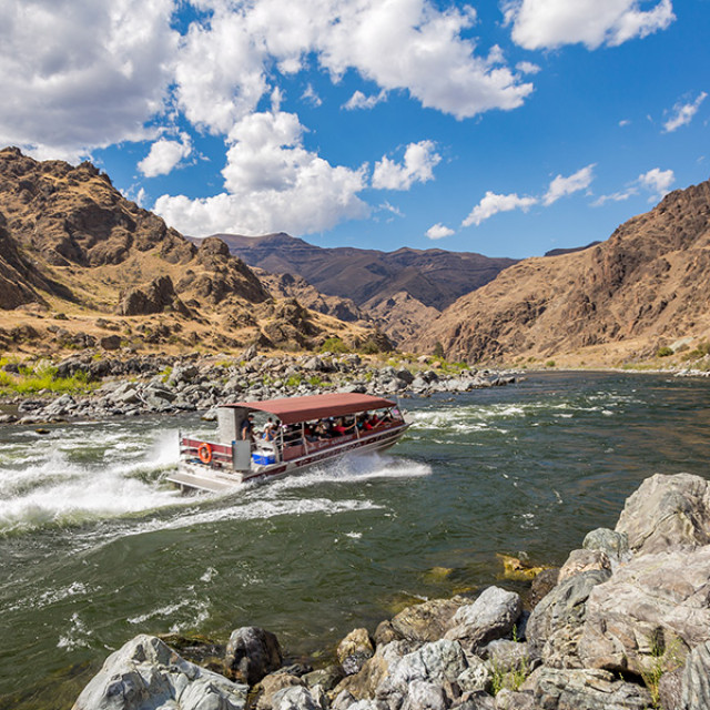 Boating through Hells Canyon in Lewiston, Idaho