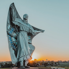 The Dignity: of Earth and Sky sculpture near Chamberlain, South Dakota