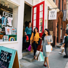 Shopping in Old City Philadelphia, Pennsylvania